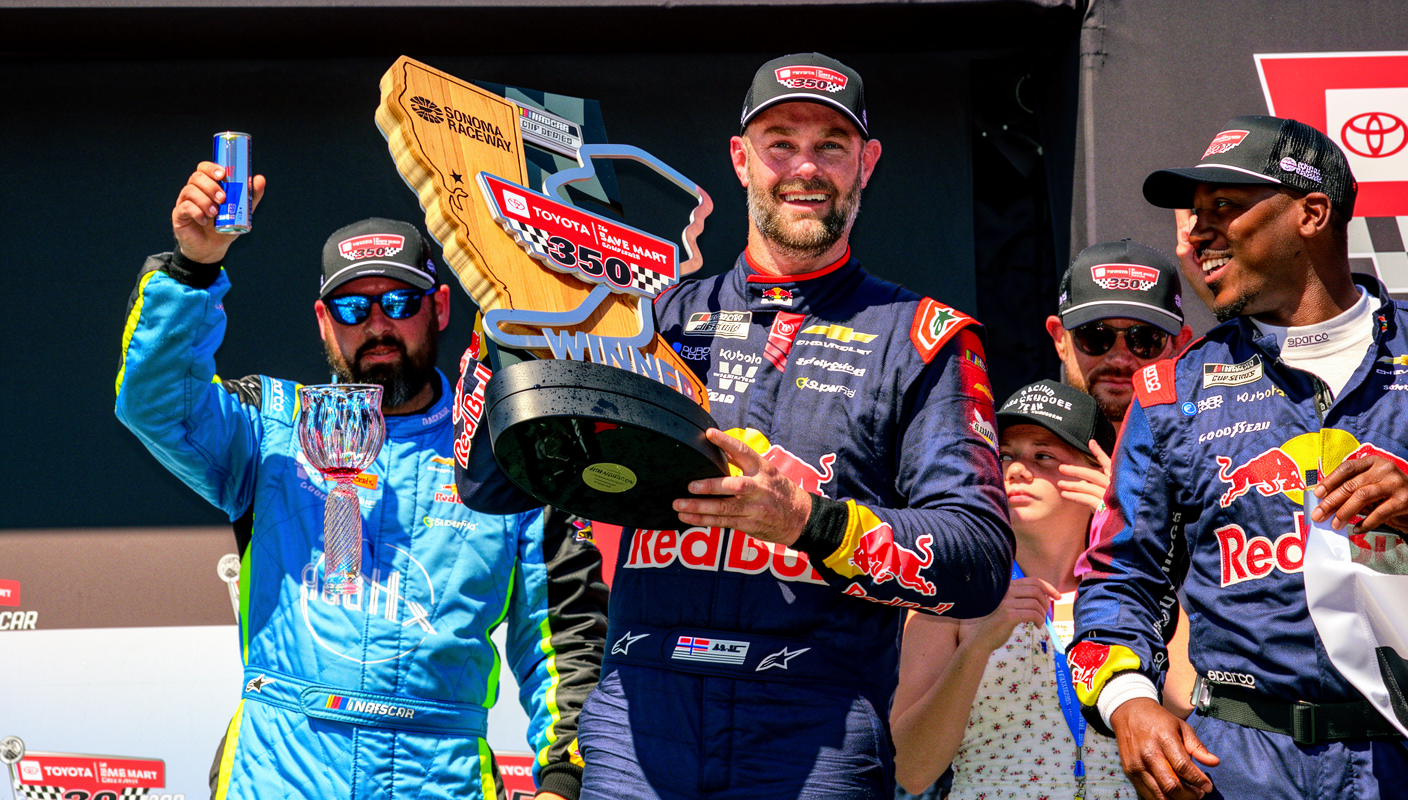 Shane van Gisbergen 逆袭夺冠背后的4大关键启示：半岛体育官网 - 半岛体育 在索诺玛的不可复制之路